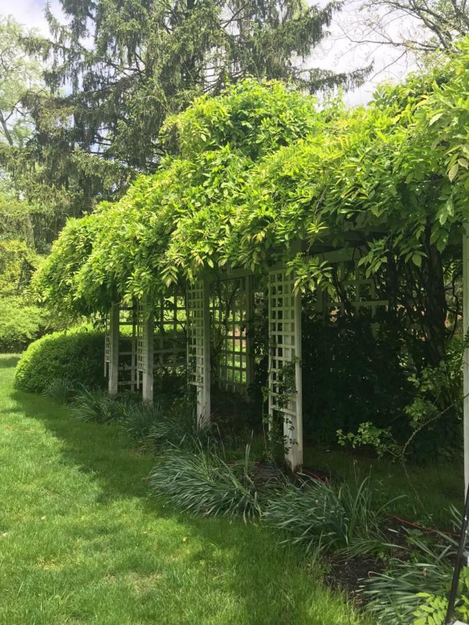 Bed and Breakfast Wild Wisteria Chadds Ford Экстерьер фото